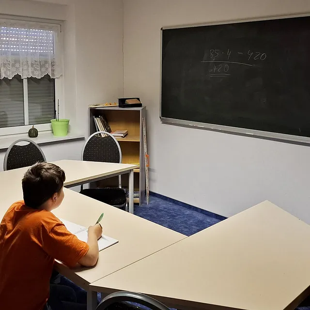 Nachhilfestube Stassfurt